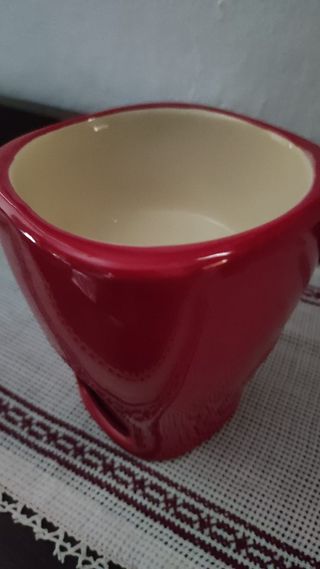 Fornelletto per fonduta di cioccolato.