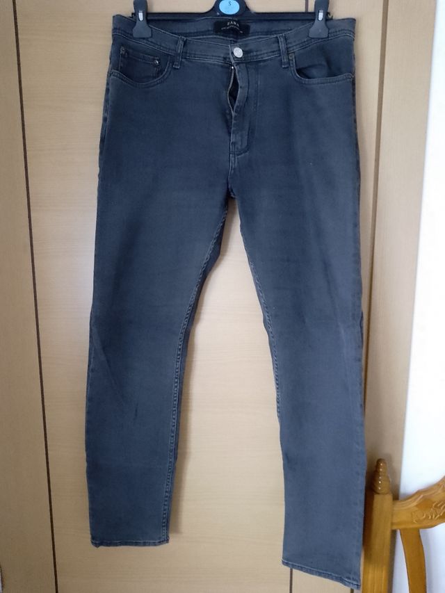 Vaquero negro hombre Zara