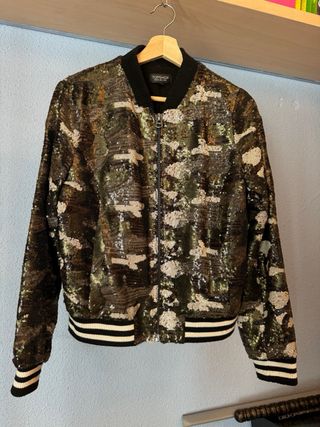 Chaqueta bomber camuflaje TopShop