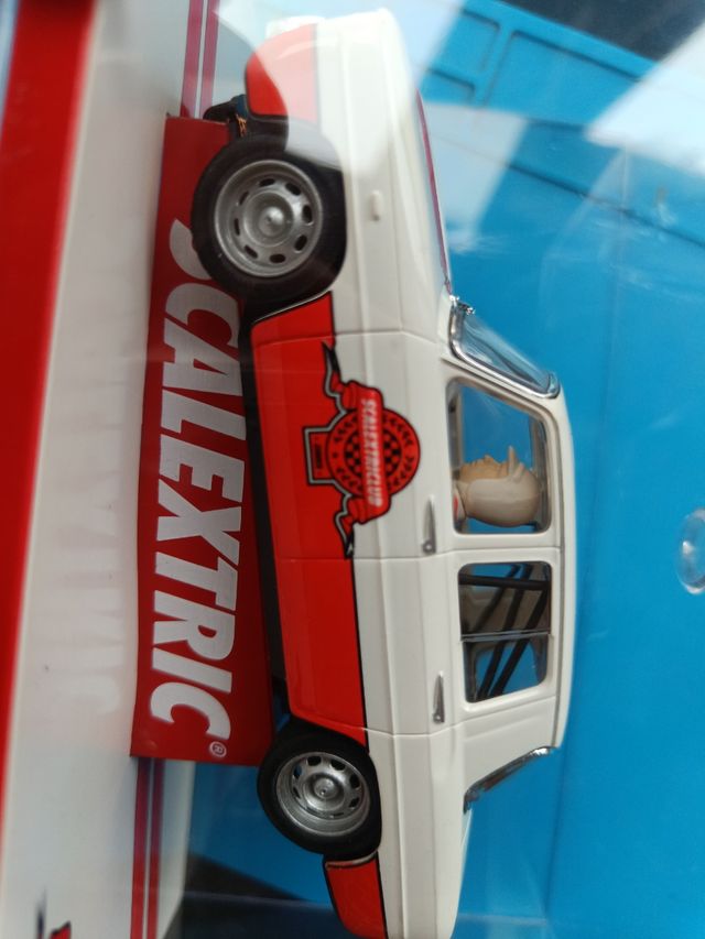 SCALEXTRIC CLUB Renault 8