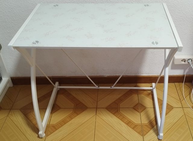 Mesa escritorio infantil/ juvenil cristal