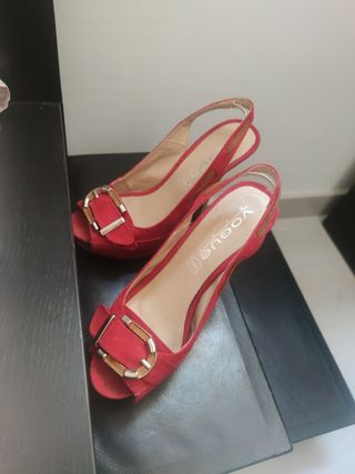 Sandalias rojas Vogue