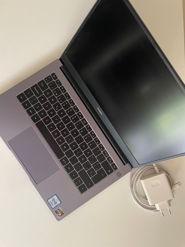 Portatil Huawei Matebook D14