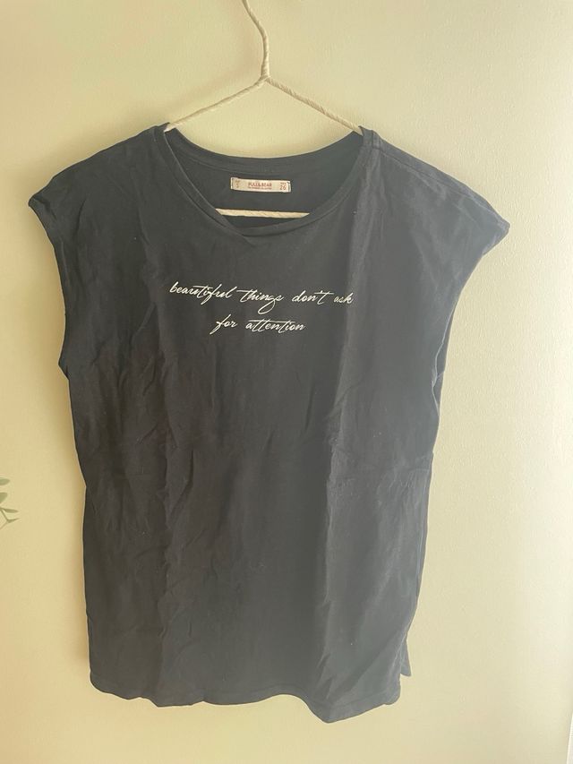 Camiseta frase pull and bear