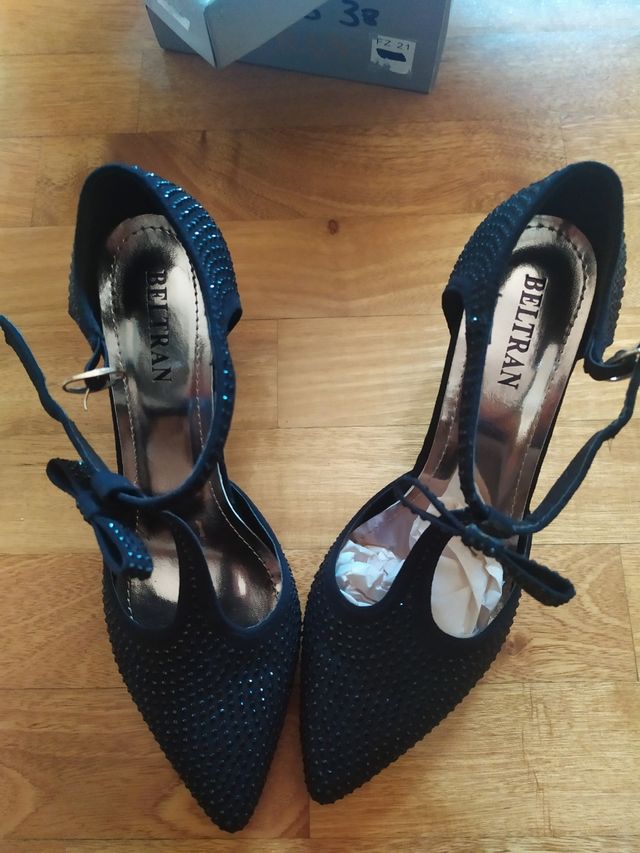 Scarpe eleganti donna, numero 38, Beltran