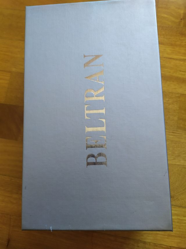 Scarpe eleganti donna, numero 38, Beltran