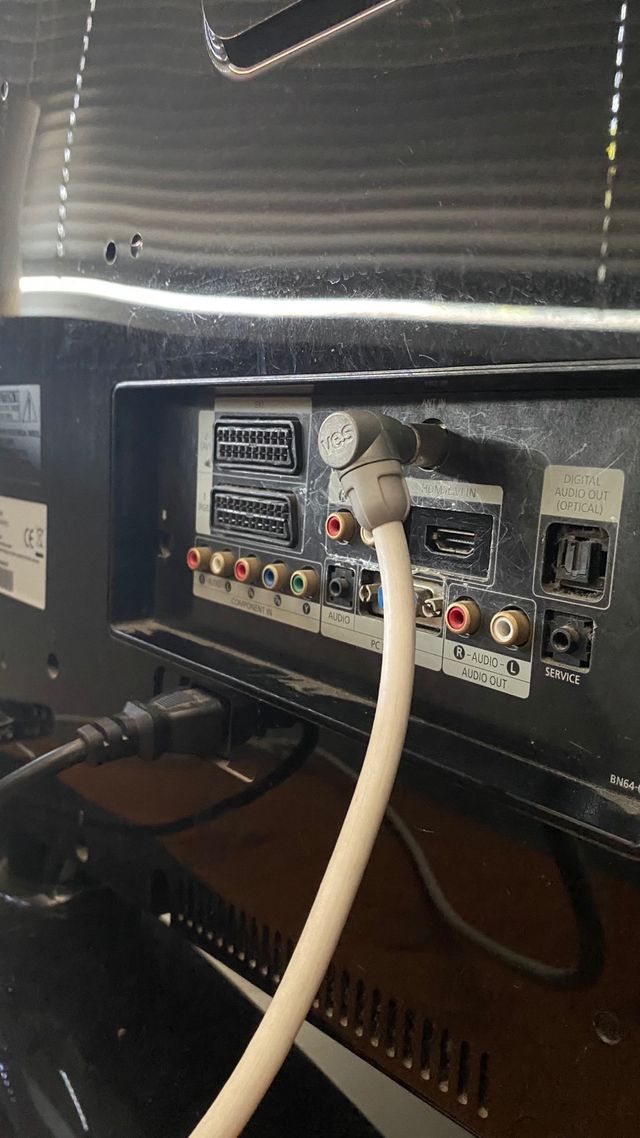 Televisor Samsung LE37R74BD - 37