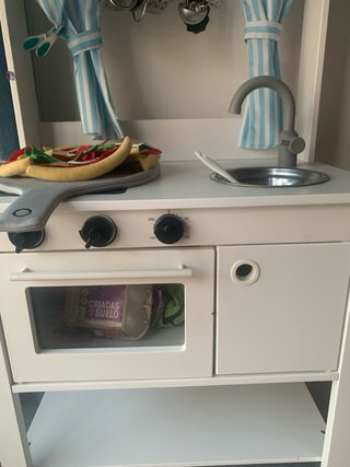 Cocinita Ikea con abalorios