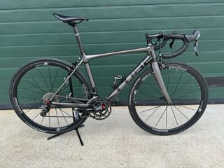 Bicicleta carretera Cube Agree