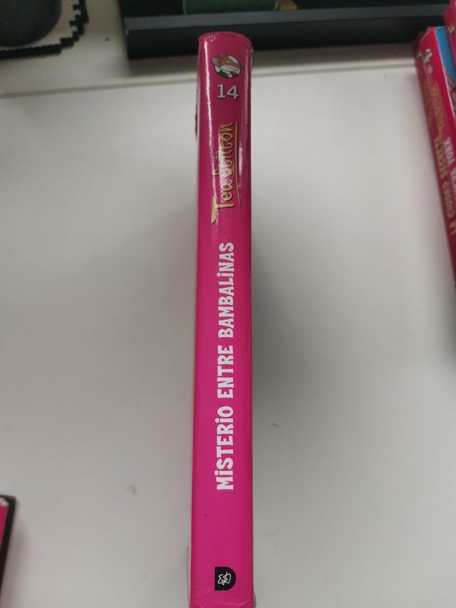 Libro Misterio entre bambalinas