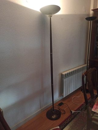 Lámpara de pié