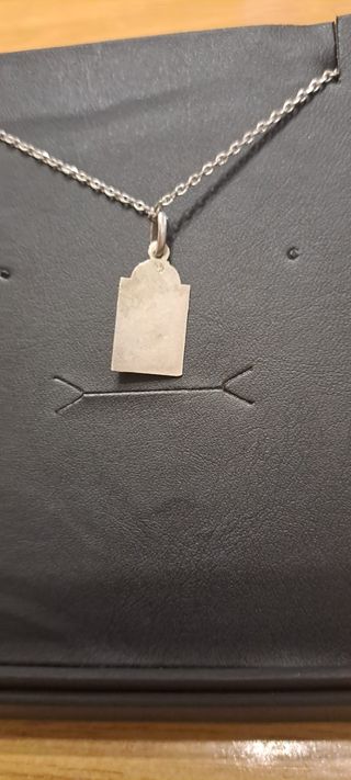 Medalla ANTIGUA plata con cadena