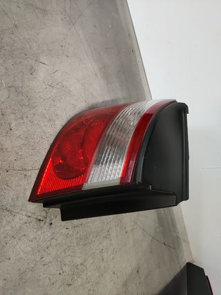 ✅PILOTO TRASERO IZQUIERDO KIA CARENS