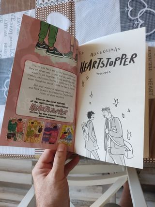 HEARTSTOPPER LIBRO