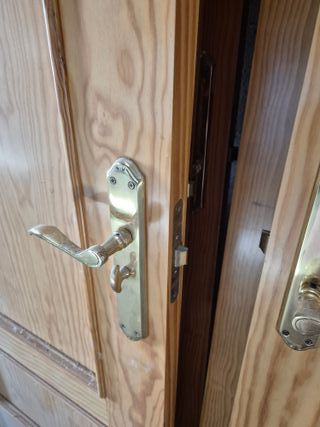 Lote de puertas interiores de madera