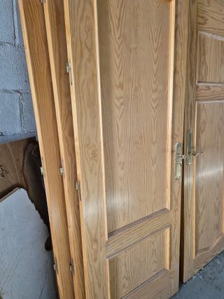 Lote de puertas interiores de madera