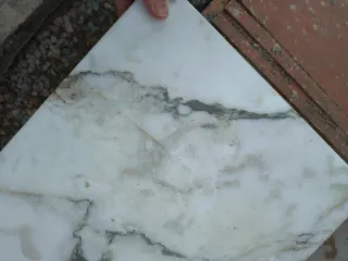 2 PIEZAS MÁRMOL FRONTAL, SOBRE 1 SE HA ROTO!