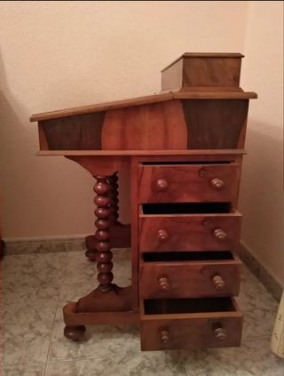 Escritorio nogal