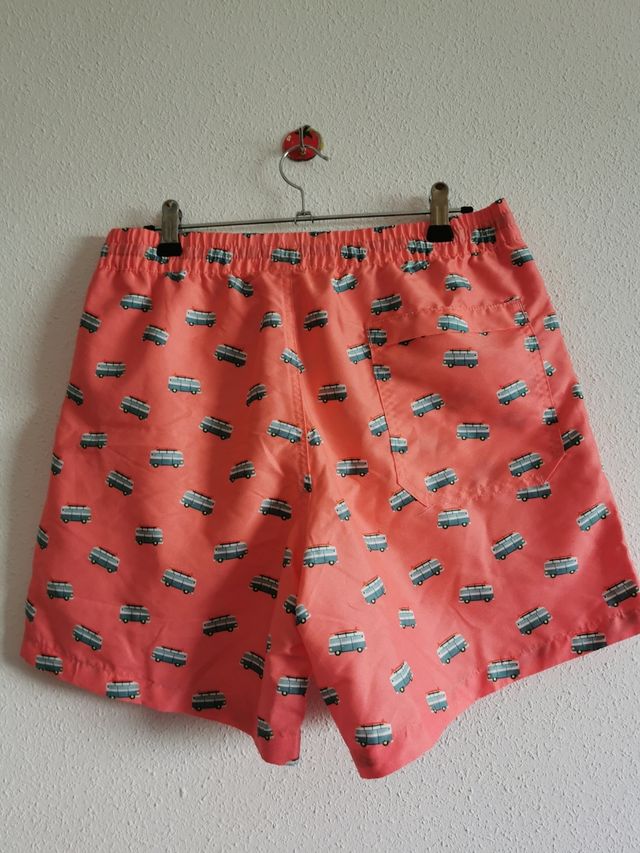 Bañador de chico talla M de Springfield nuevo.