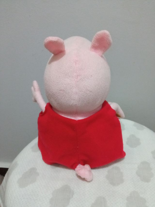 Brinquedo de pelúcia Peppa Pig - 30 cm