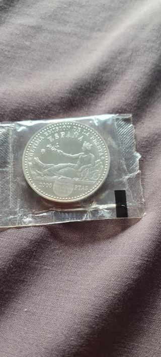 Moneda de 2000 pesetas de plata última