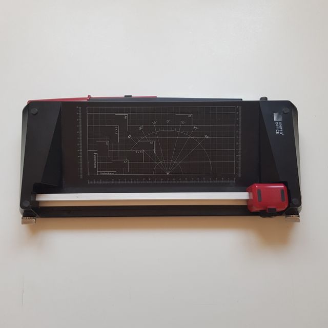 Máquina de cortar papel