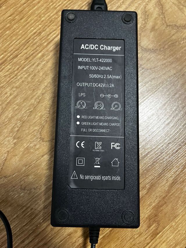 Cargador patienete electrico