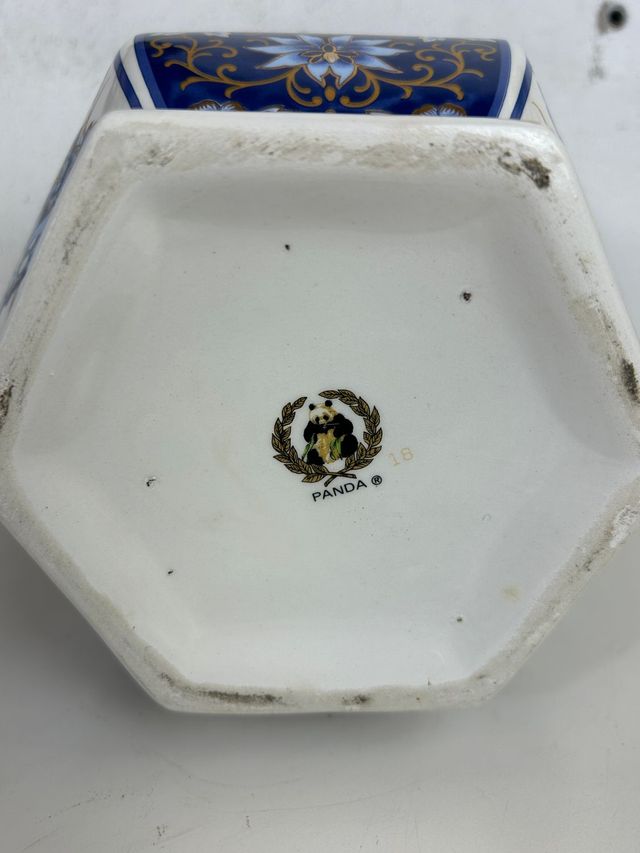 LIQUIDACIÓN Macetero mediano PANDA