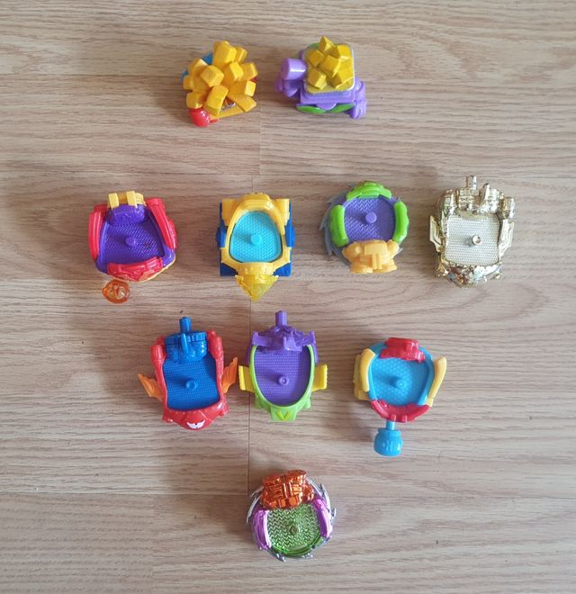 Lote 8 mini-cochecitos Superthings+regalo