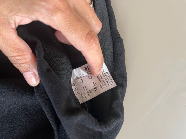 top con pelo o minigonna