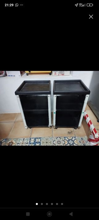 Carrito auxiliar. Una unidad disponible.