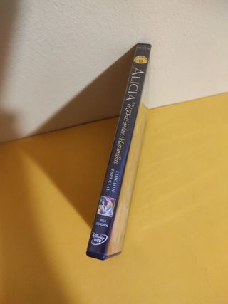 Alicia en el país de las maravillas. Dvd