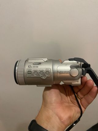 Sony Cybershot DSC-F505V