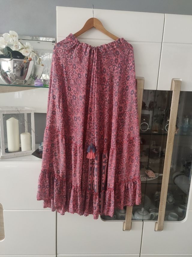 Falda de mujer ,es elástica vale para más tallas