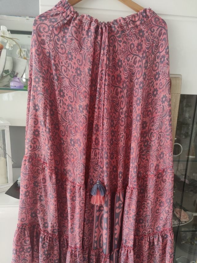 Falda de mujer ,es elástica vale para más tallas