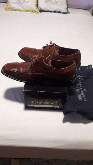 Zapatos marrones para traje