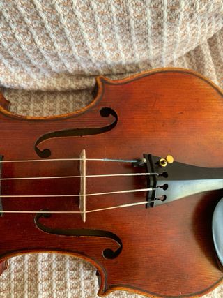 Violín antiguo 4/4 del siglo XIX año 1832