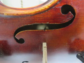 Violín antiguo 4/4. Etiqueta siglo XIX.