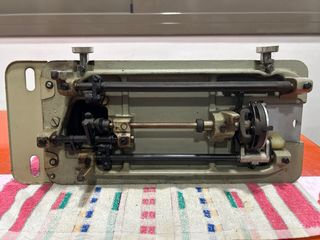 Máquina de coser antigua Wertheim