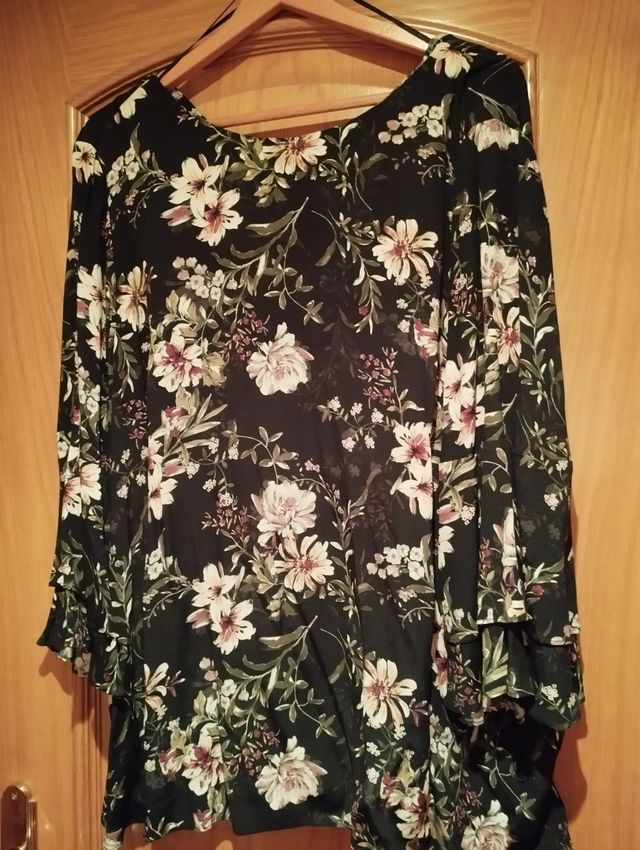 Blusa negra estampada talla 3XL de WOMAN