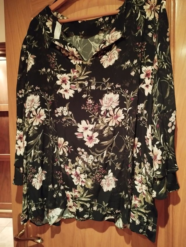 Blusa negra estampada talla 3XL de WOMAN