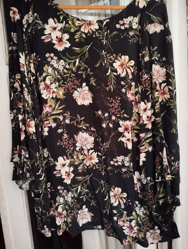 Blusa negra estampada talla 3XL de WOMAN