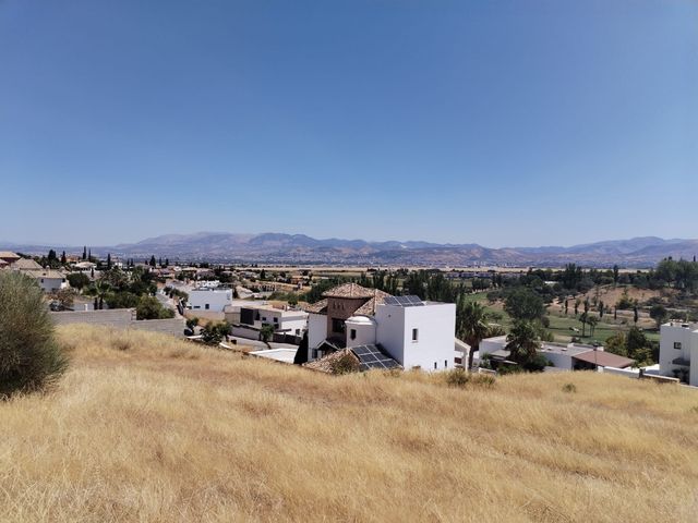 Trabajos de desbrozadora manual