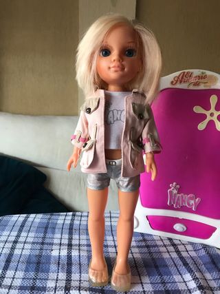 Muñecas Nancy