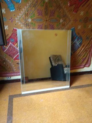 Se vende hermoso espejo de baño.