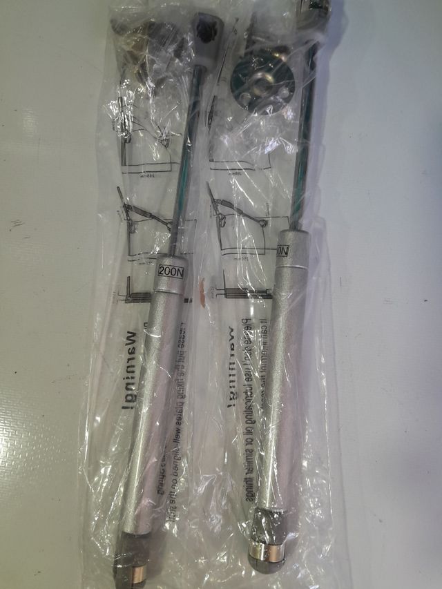 Hidráulicos 200N fuerza