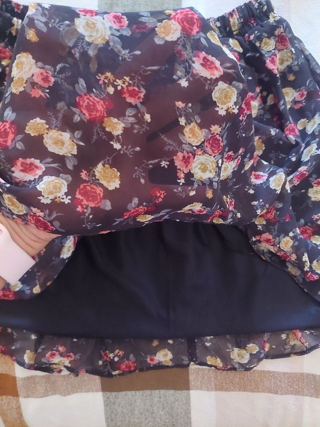 Mini falda de flores