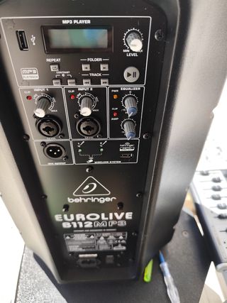 Altavox autoamplificado