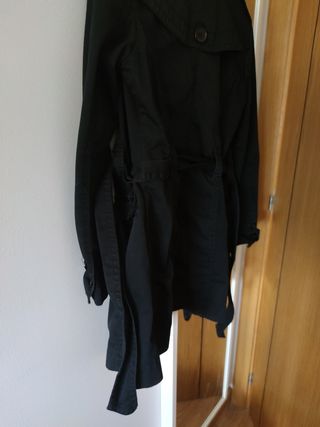 Gabardina chaqueta trench Bershka