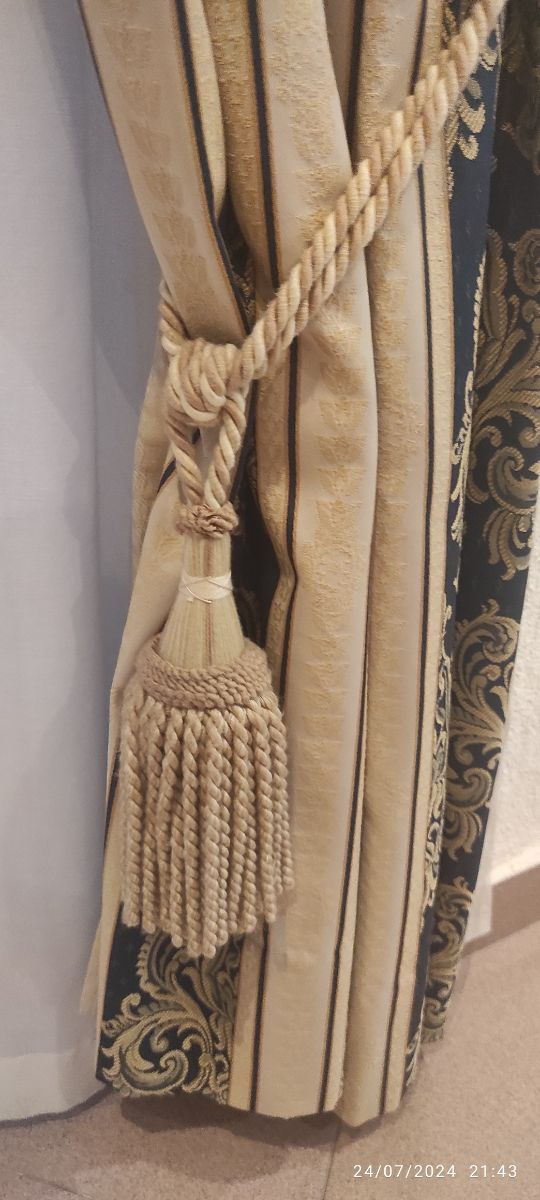 CORTINAS DE SALÓN 120€ LAS 3